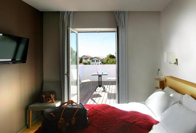 Classic room with balcony, Itsas Mendia