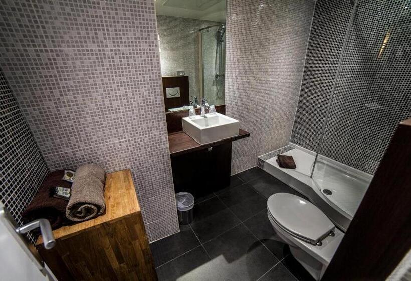 חדר יוקרתי, Kanaï