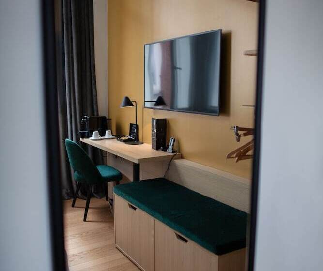 חדר יוקרתי, Kanaï