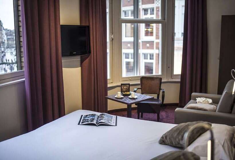 חדר פרסטיז' לשלושה, Kanaï