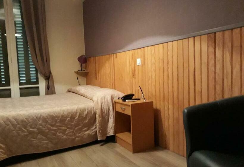 Номер Стандарт, La Caravelle
