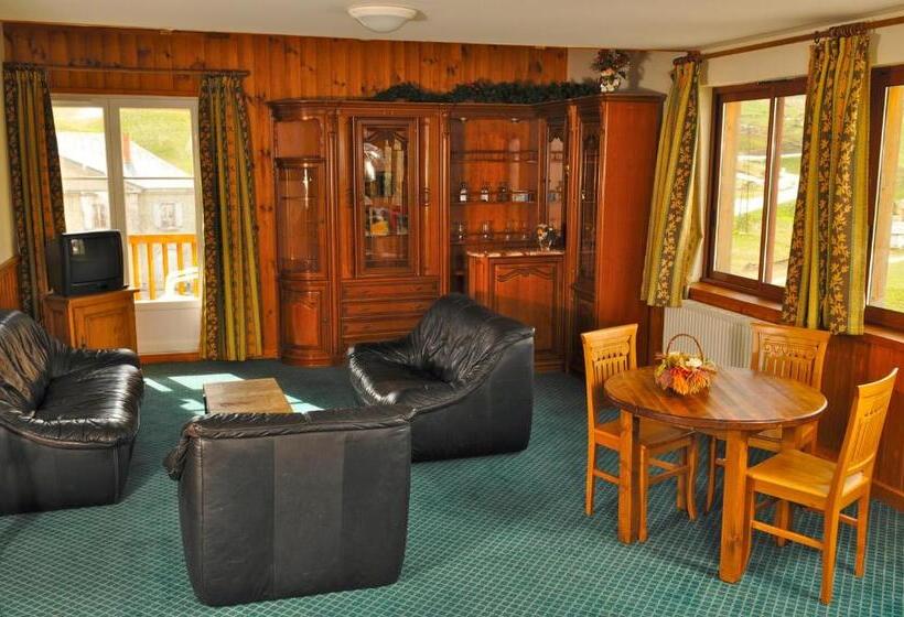 חדר סטנדרט לארבעה, Lautaret Lodge & Spa