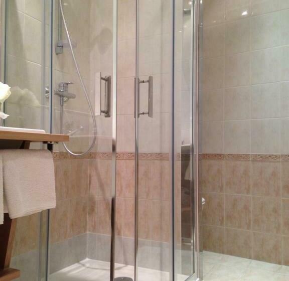 수피리어 룸, L'avenue