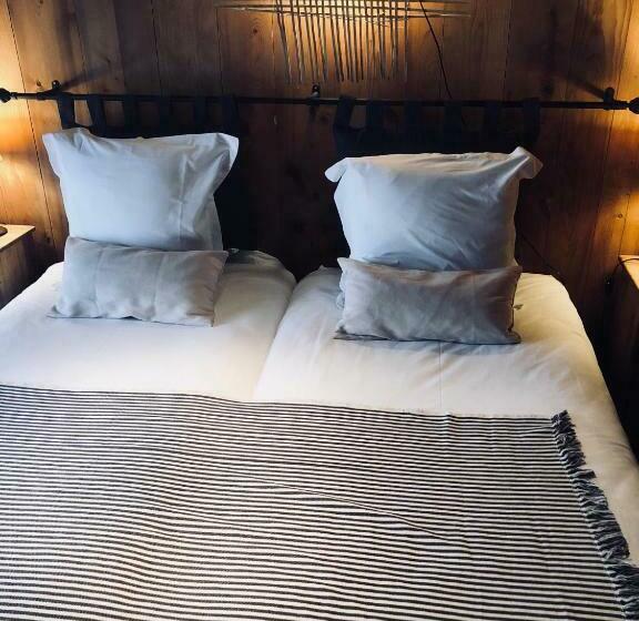 غرفة قياسية مطلة على الجبل, Le Coin Savoyard