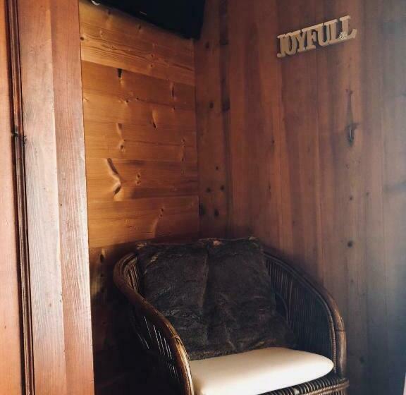 غرفة قياسية مطلة على الجبل, Le Coin Savoyard