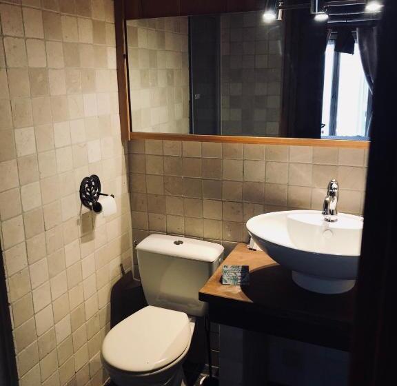 غرفة قياسية مطلة على الجبل, Le Coin Savoyard