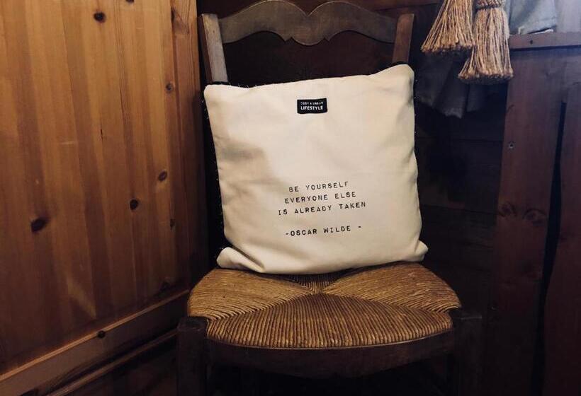 غرفة قياسية ثلاثية, Le Coin Savoyard