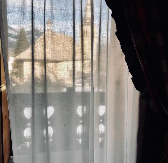 غرفة قياسية مطلة على الجبل, Le Coin Savoyard