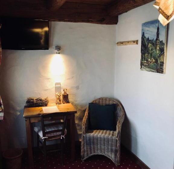 اتاق استاندارد با چشم‌انداز کوهستان, Le Coin Savoyard