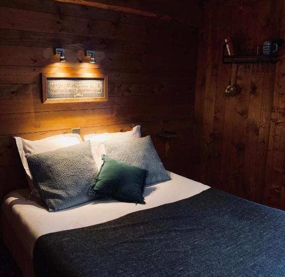 غرفة قياسية مطلة على الجبل, Le Coin Savoyard