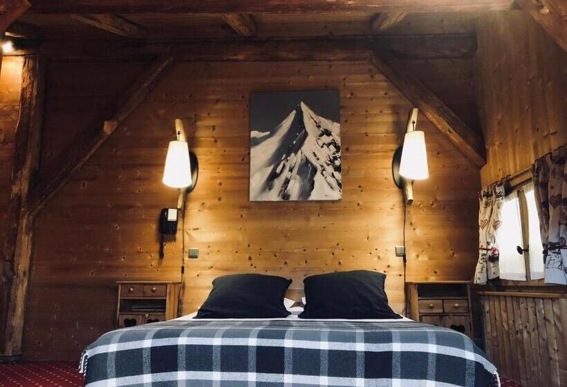 غرفة قياسية ذات أسقف منحدرة, Le Coin Savoyard