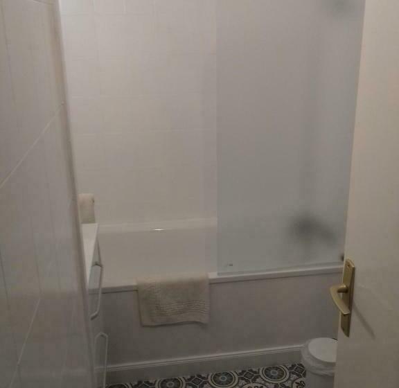 غرفة قياسية فردية, Le Magiot