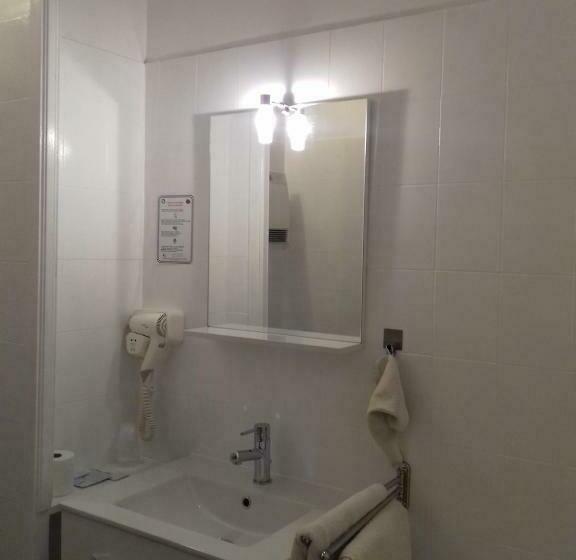 غرفة قياسية فردية, Le Magiot