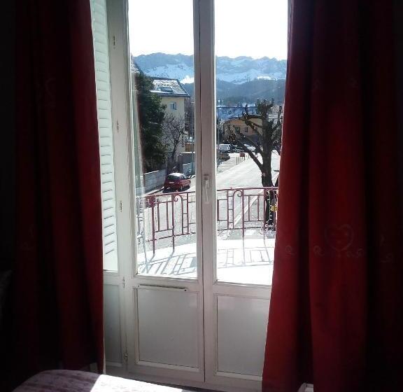 스탠다드 트리픔 룸 공동욕실, Les 4 Montagnes