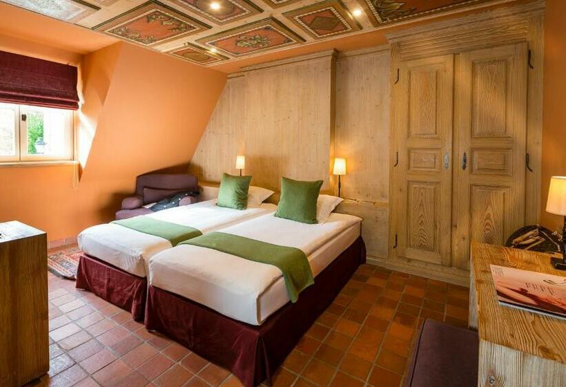 Номер Комфорт, Restaurant De L'illwald