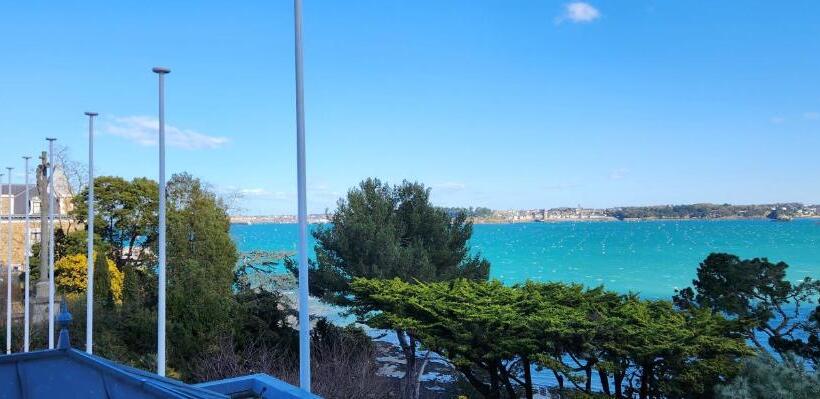 オーシャンビュースーペリアールーム, Restaurant Hotel Didier Méril