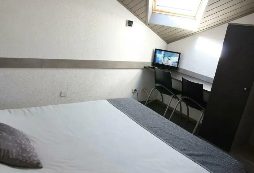 スタンダードルーム, Motel Du Val André