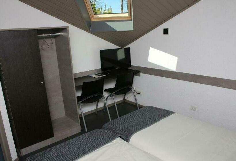 اتاق استاندارد, Motel Du Val André