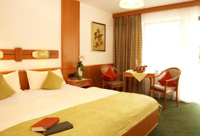 Standard Room with Balcony, Apart Hotel Pension Roßmayer