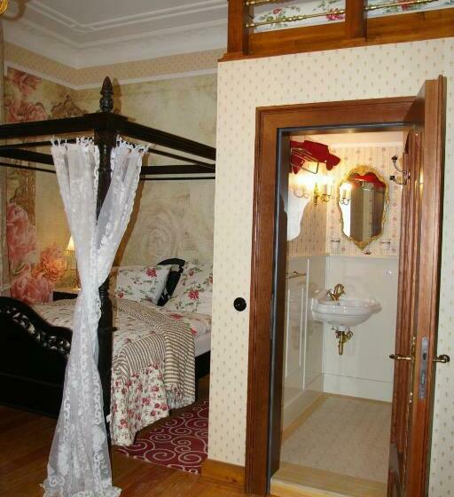 اتاق خانوادگی, Historische Pension Villa Uhlenhorst