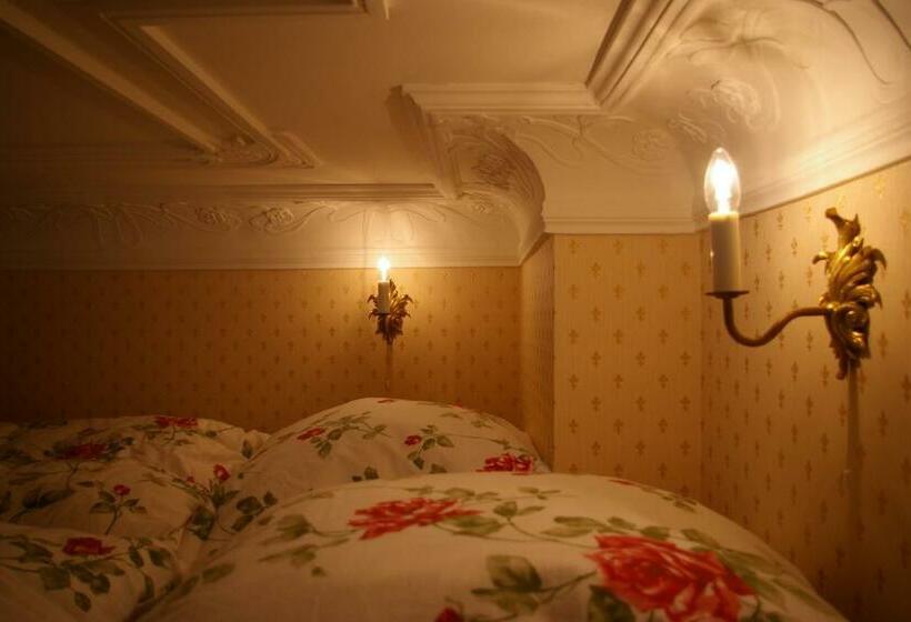 اتاق خانوادگی, Historische Pension Villa Uhlenhorst