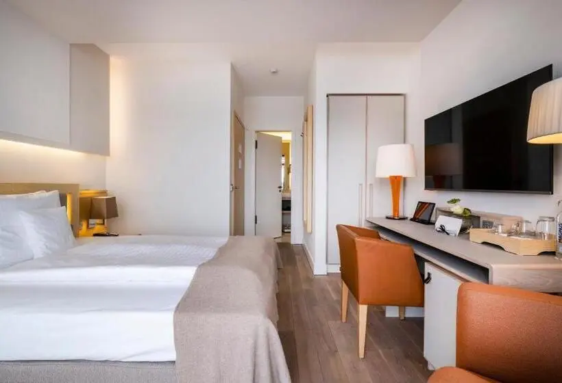 Standard Yhden Hengen Huone, Budersand Hotel   Golf & Spa   Sylt