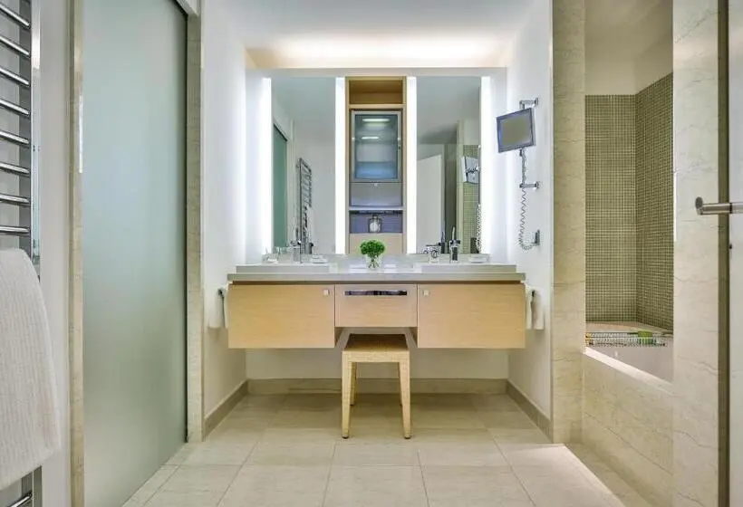 Sviitti, Budersand Hotel   Golf & Spa   Sylt