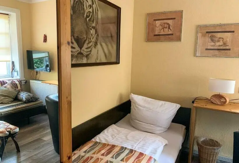 Standard Yhden Hengen Huone, Forsthaus Ferienhotel Am Dobrock