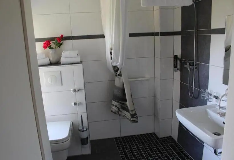 Huoneisto 2 Makuuhuonetta, Forsthaus Ferienhotel Am Dobrock