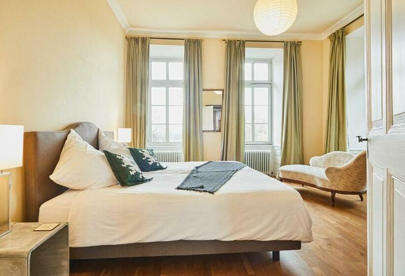 סוויטה דלוקס, Gutshotel Baron Knyphausen