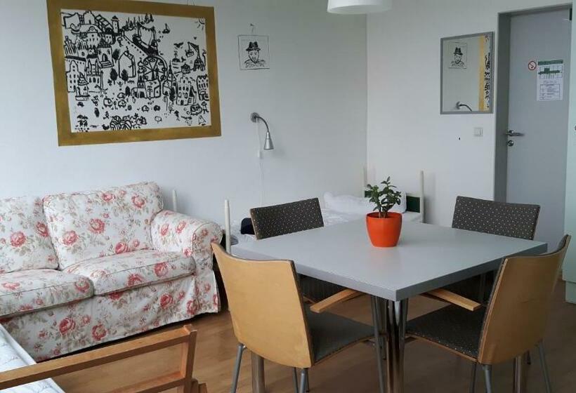 Номер Стандарт Четырехместный Совместный Санузел, Hostel Stralsund