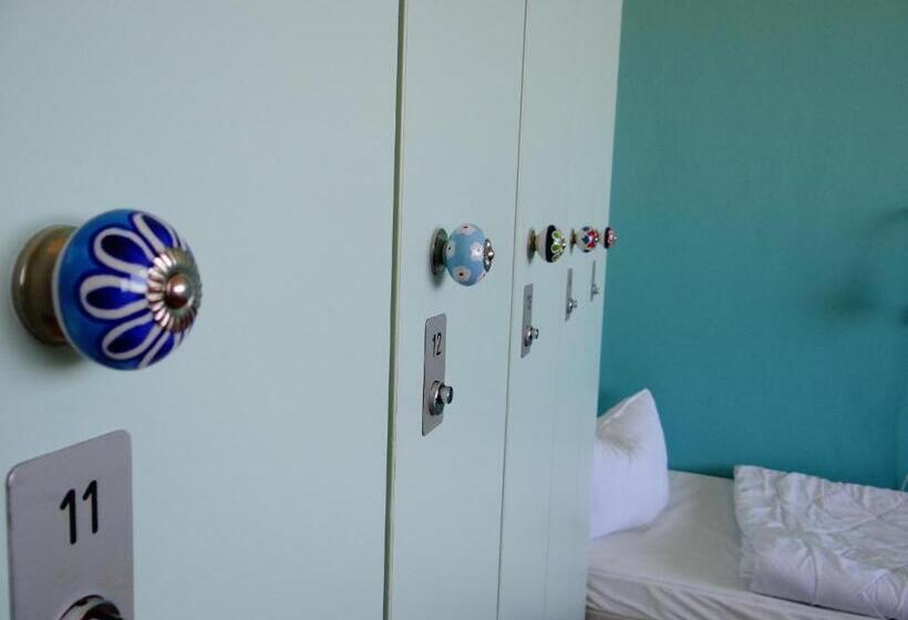 Номер Стандарт Четырехместный Совместный Санузел, Hostel Stralsund