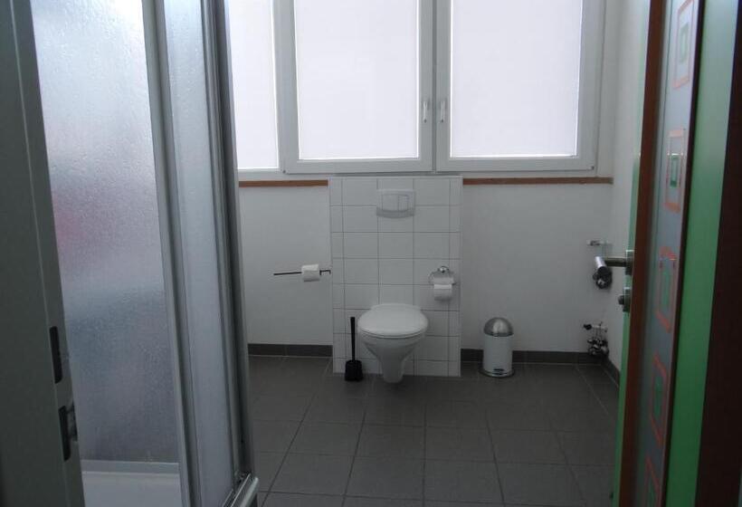 Апартаменты 1 Спальня, Hostel Stralsund