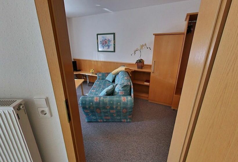 스탠다드 룸, Am Hirschpark