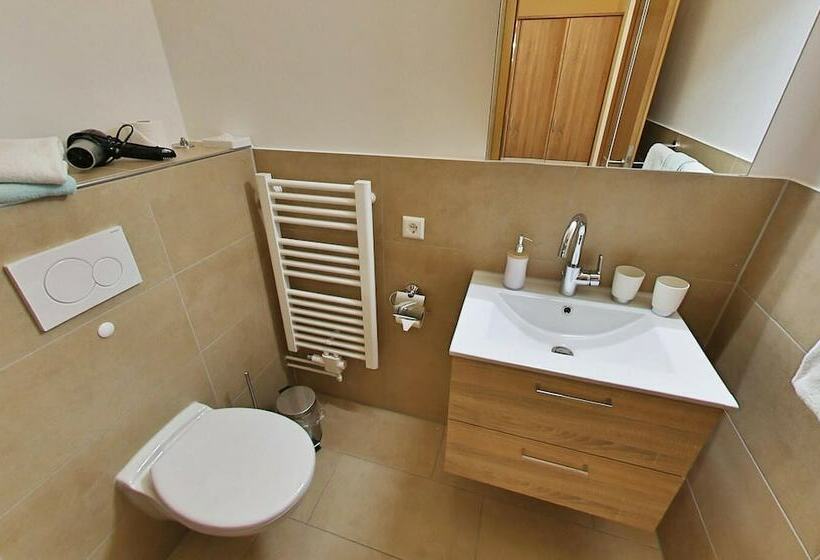 스탠다드 룸, Am Hirschpark