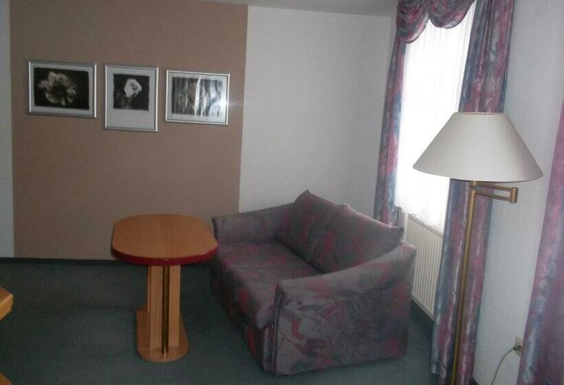 标准间, Am Seetor