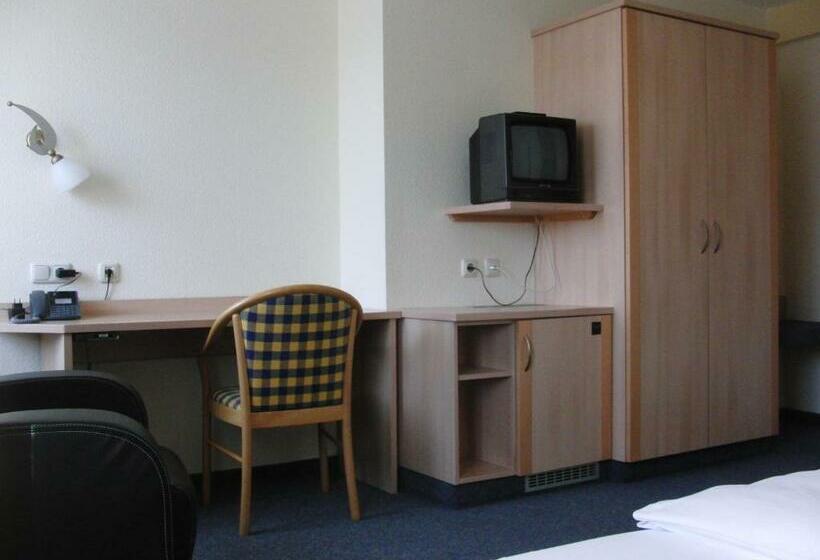 스탠다드 룸, Angerer