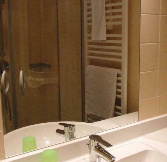 스탠다드 룸, Angerer