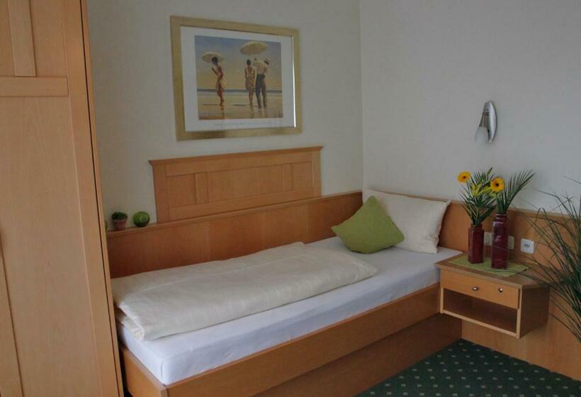 Standard Single Room with Balcony, Apart Hotel Pension Roßmayer