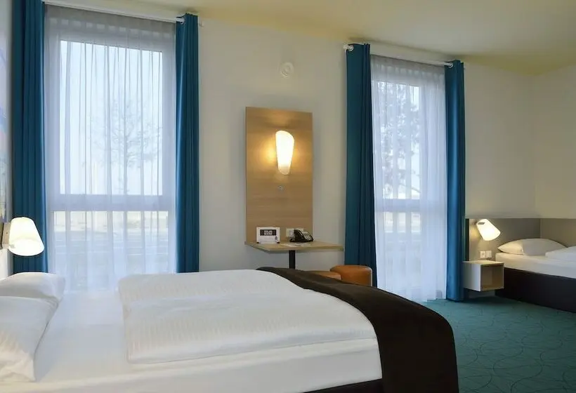 Standard Kolmen Hengen Huone, B&b Hotel Köln Messe