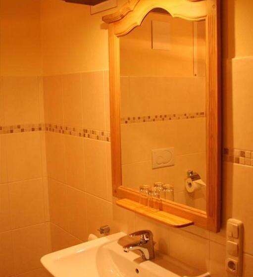 스탠다드 룸 산 전망, Berggasthof Butzn Wirt