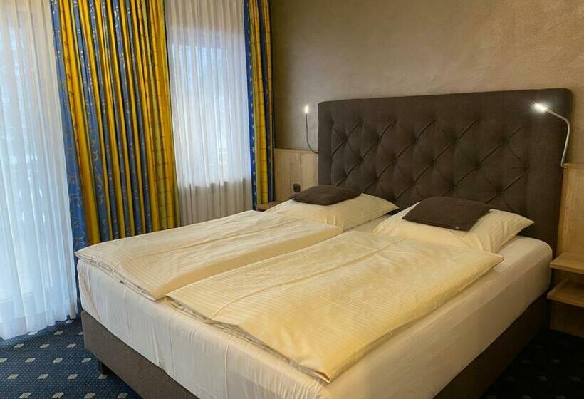 غرفة قياسية مزوَّدة بشُرفة, Gästehaus Forellenhof