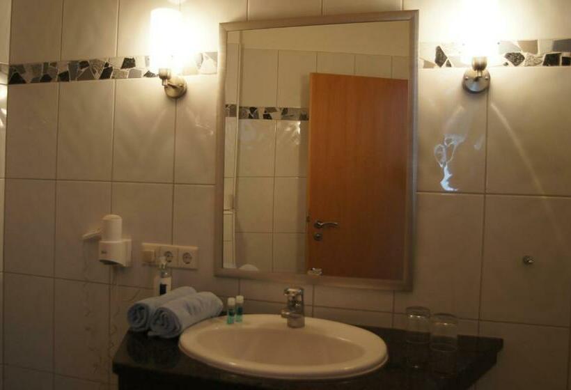 발코니 디럭스 룸, Gasthof Zum Adler   Wahlwies