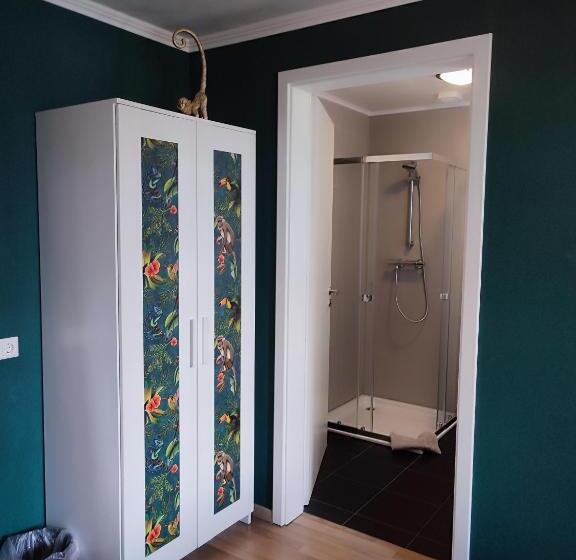Quarto Triplo Estandar, Groote Engel