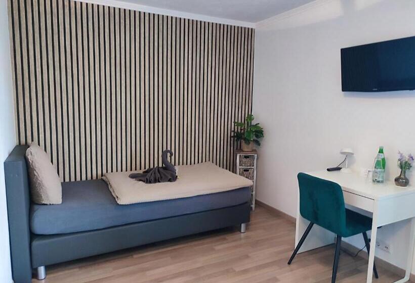 اتاق استاندارد سه نفره, Groote Engel