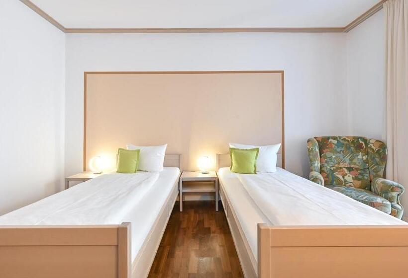 اتاق استاندارد با بالکن, Gästehaus Sankt Ulrich