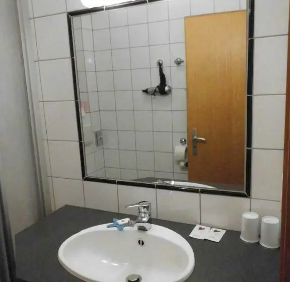 Standard Yhden Hengen Huone, Haus Hellhohl Garni