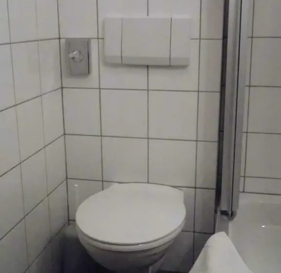 Standard Yhden Hengen Huone, Haus Hellhohl Garni