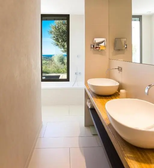 Deluxe Suite Sea View, Cala Di Greco