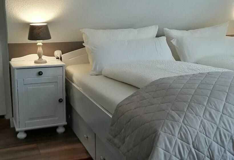 스탠다드 룸, Knurrhahn